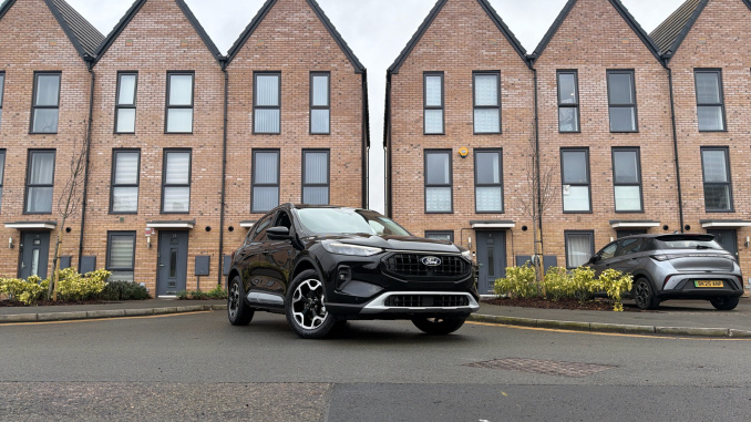 Ford Kuga 2.5 PHEV Active 5dr CVT Estate - Image 31